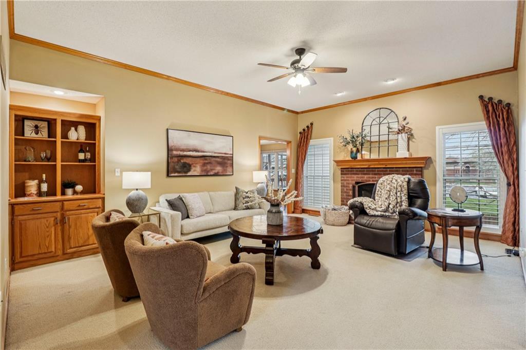 1012 Applewood Street