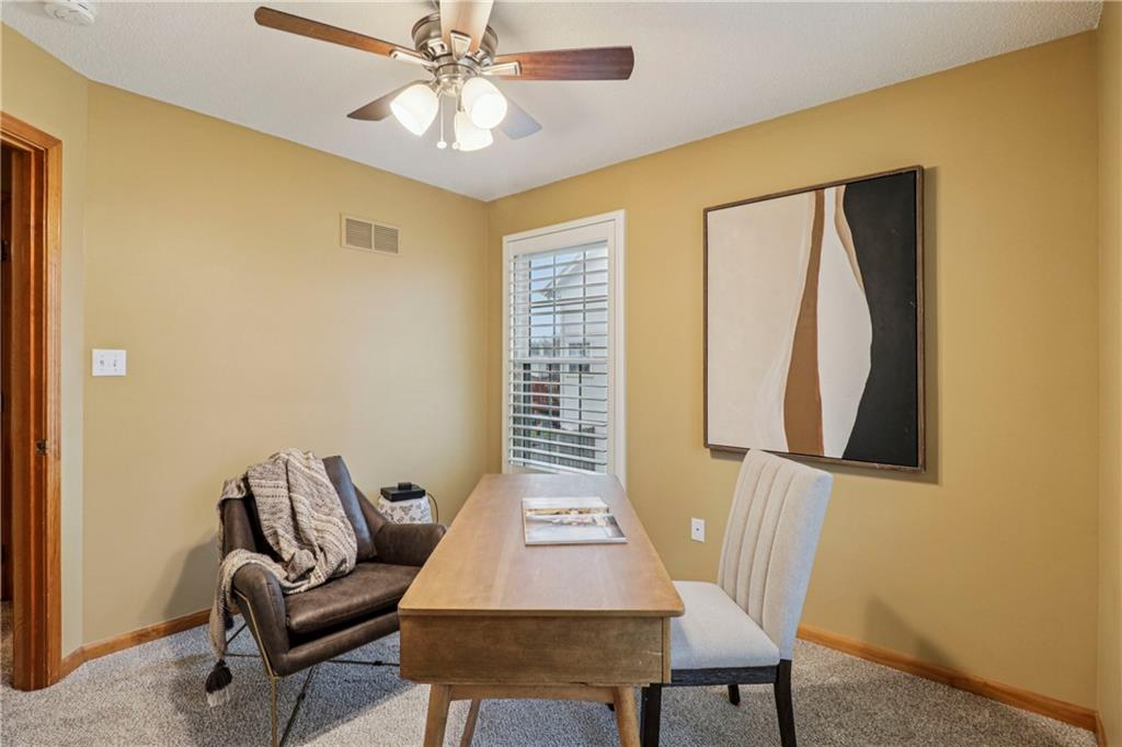 1012 Applewood Street