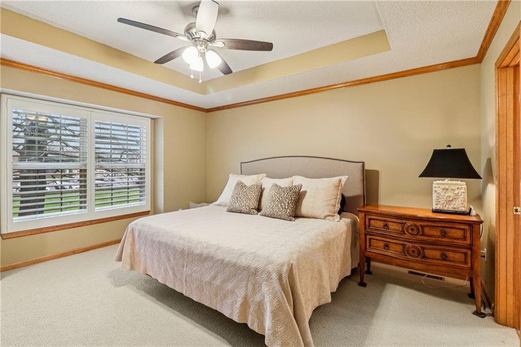 1012 Applewood Street