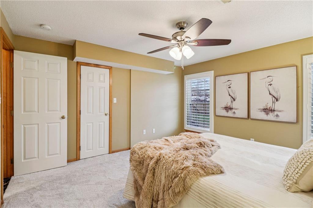 1012 Applewood Street