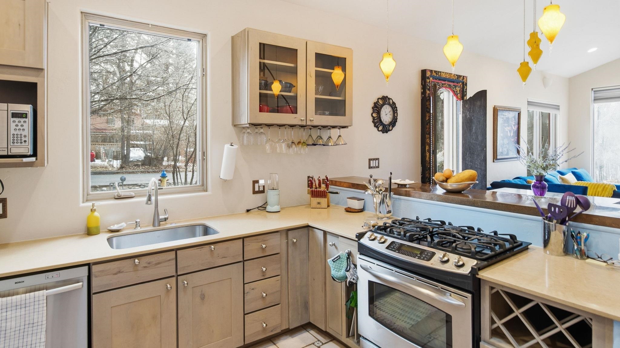 316 Burch Street Unit: S3