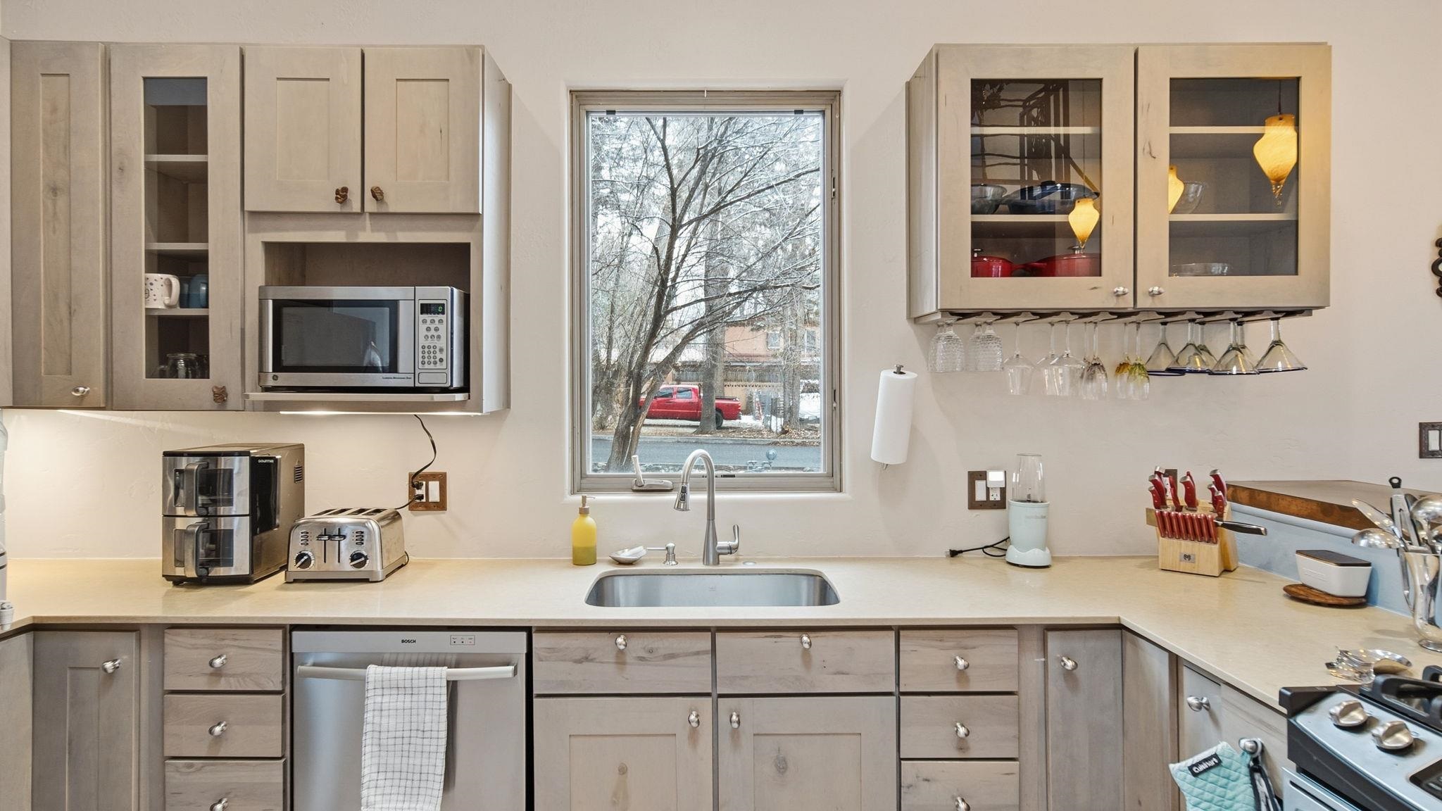 316 Burch Street Unit: S3