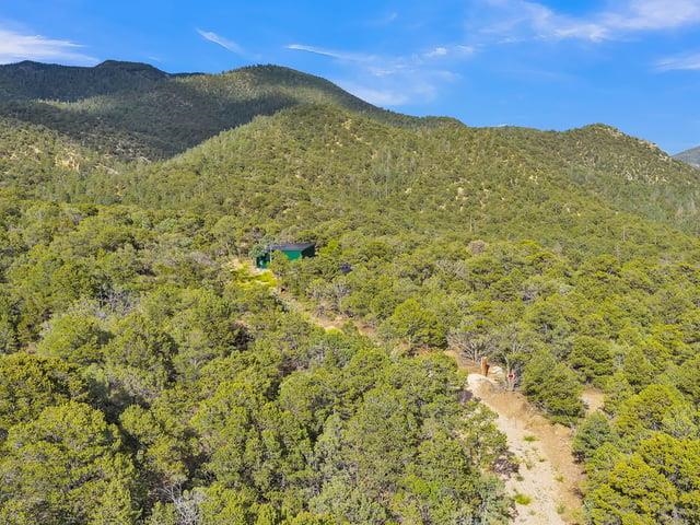 Lot 85 Pinabete Road