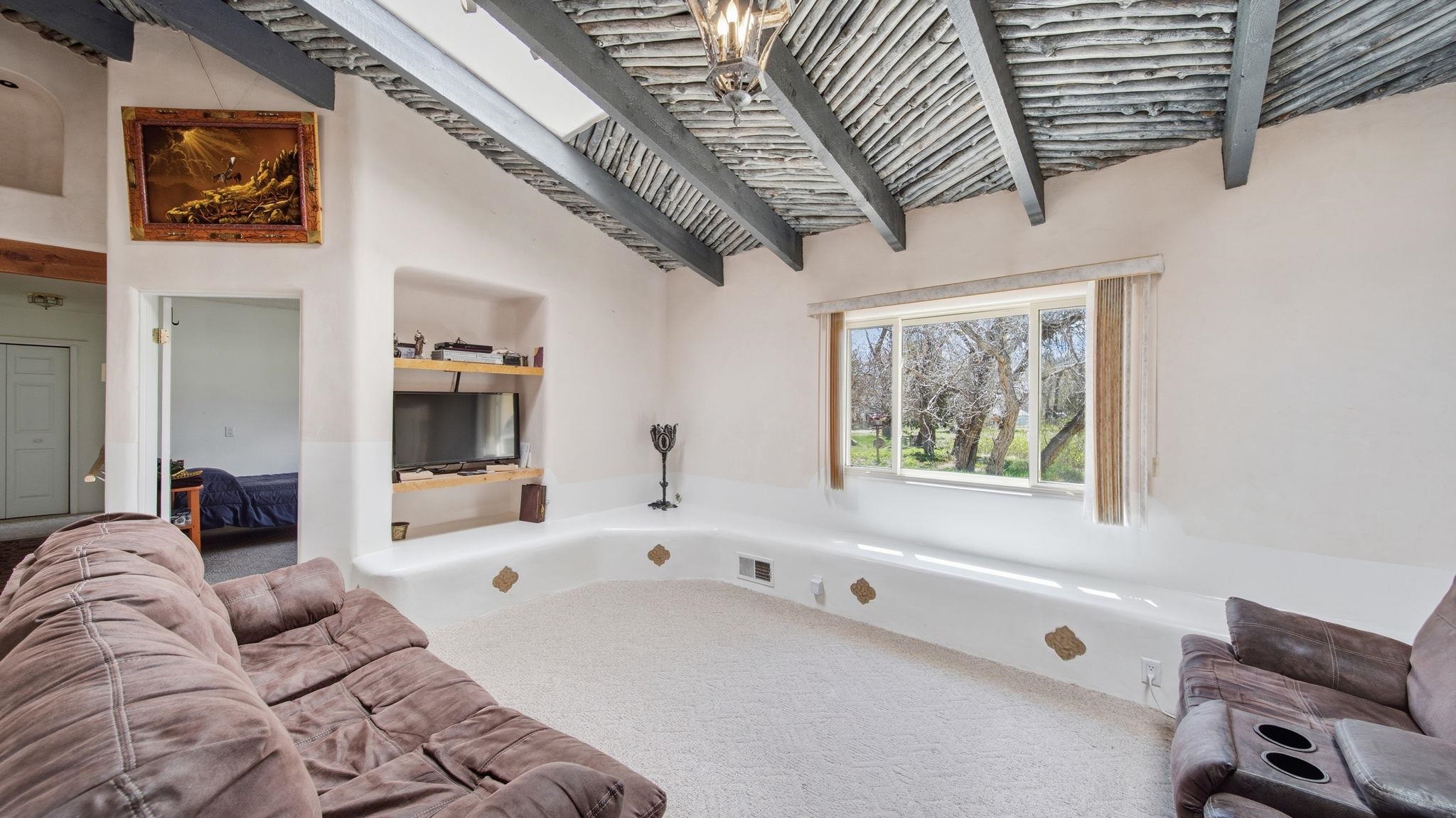 2495 Old Red River Road