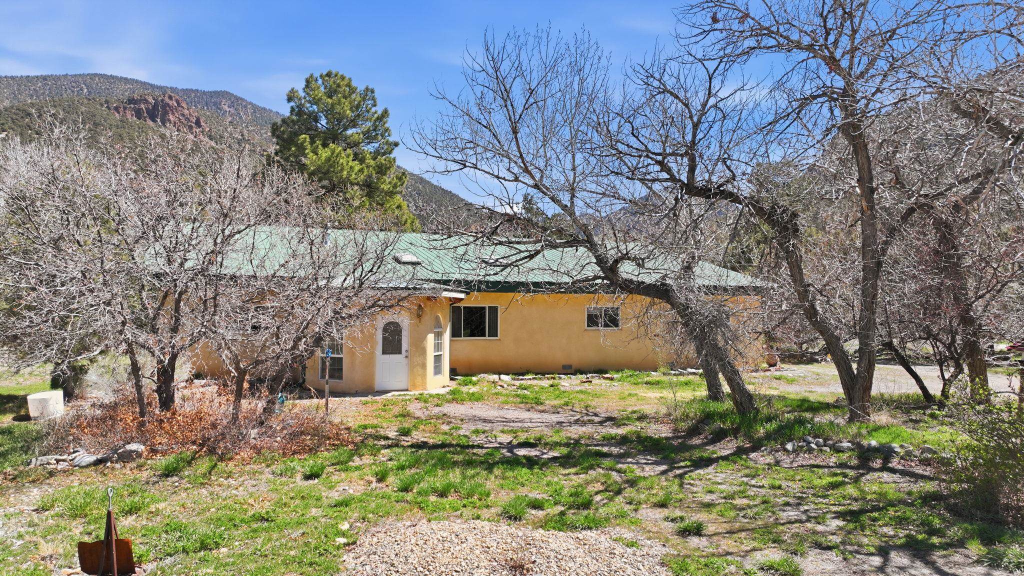 2495 Old Red River Road