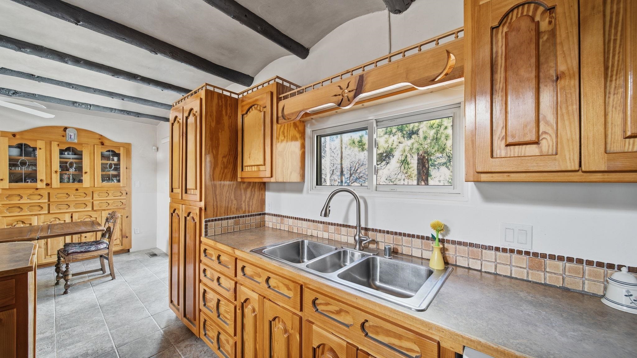 2495 Old Red River Road