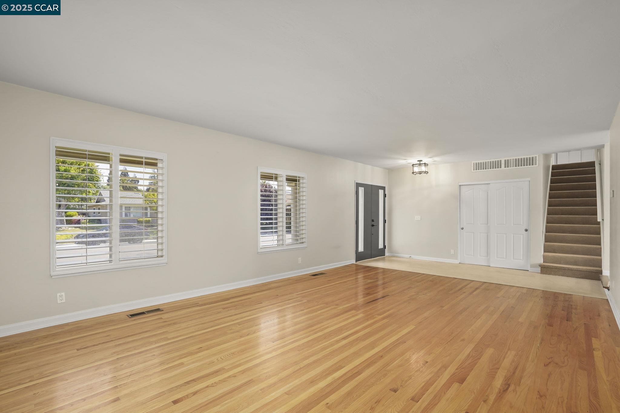 715 Graymont Circle