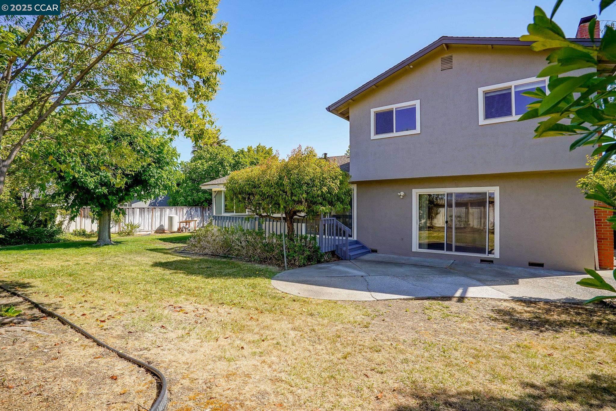715 Graymont Circle