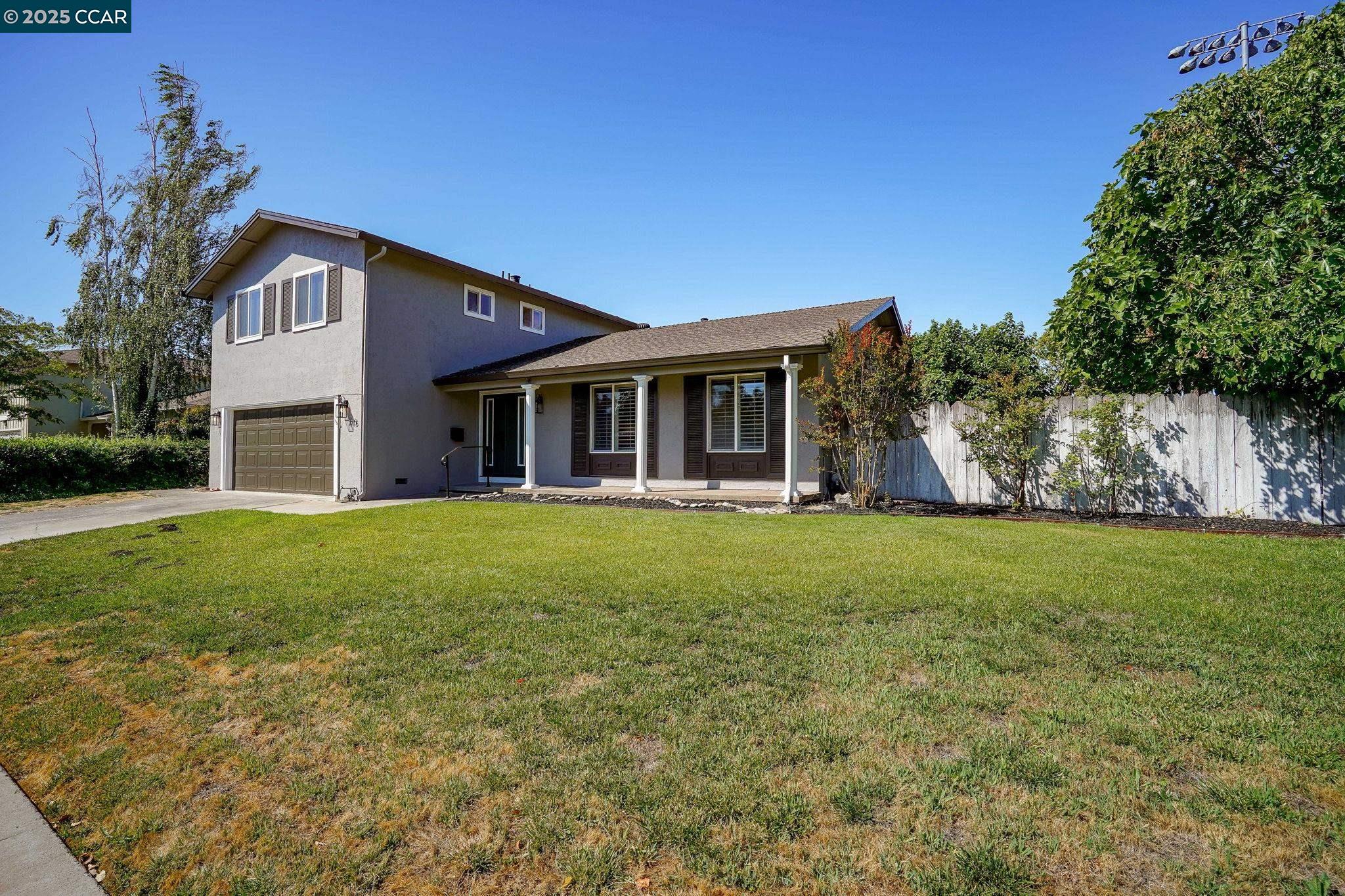 715 Graymont Circle