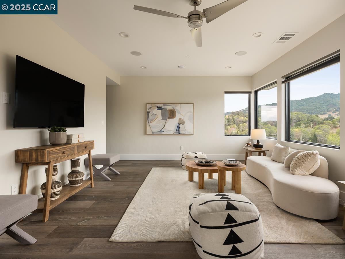 155 Arbor View Ln