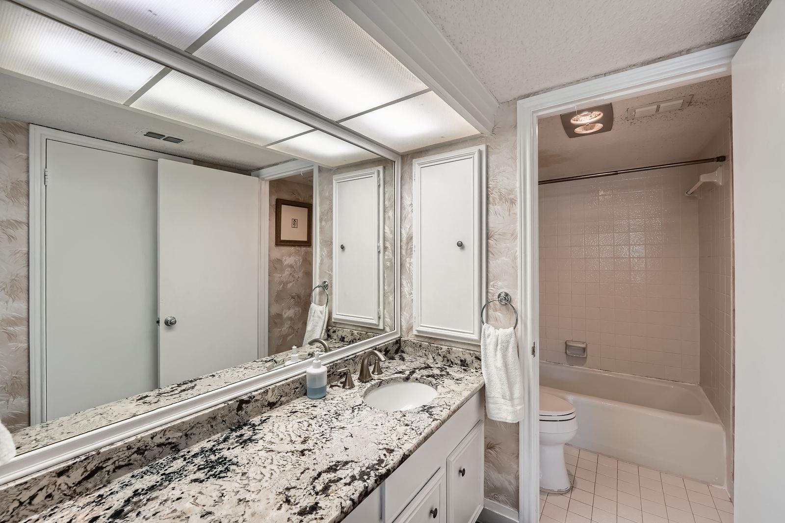 204 World Of Tennis SQ