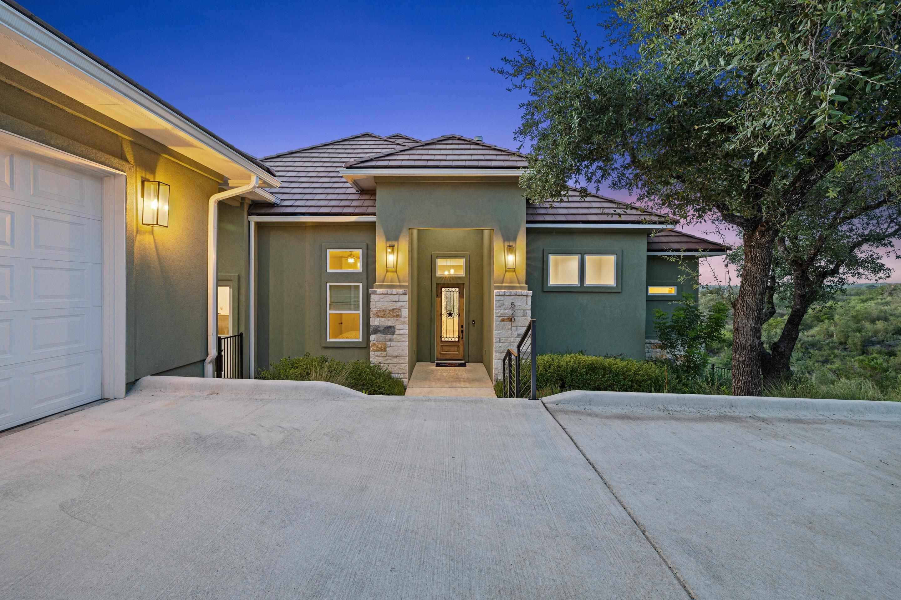 520 Bendito Way