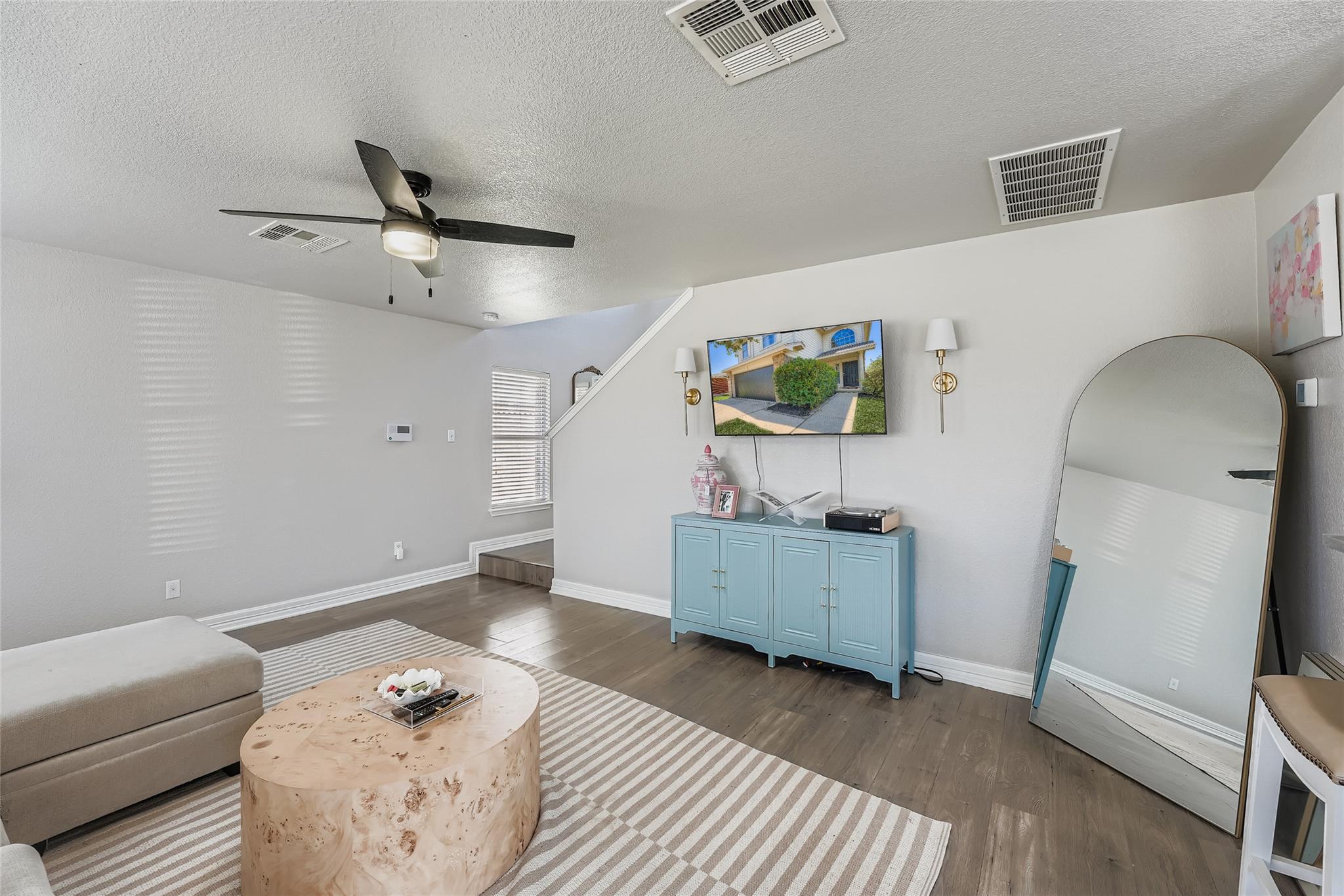 1505 Tea Leaf DR