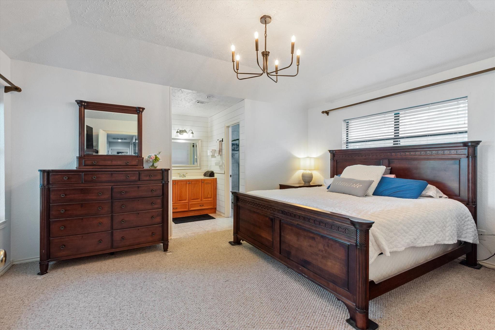 421 Saint Andrews ST