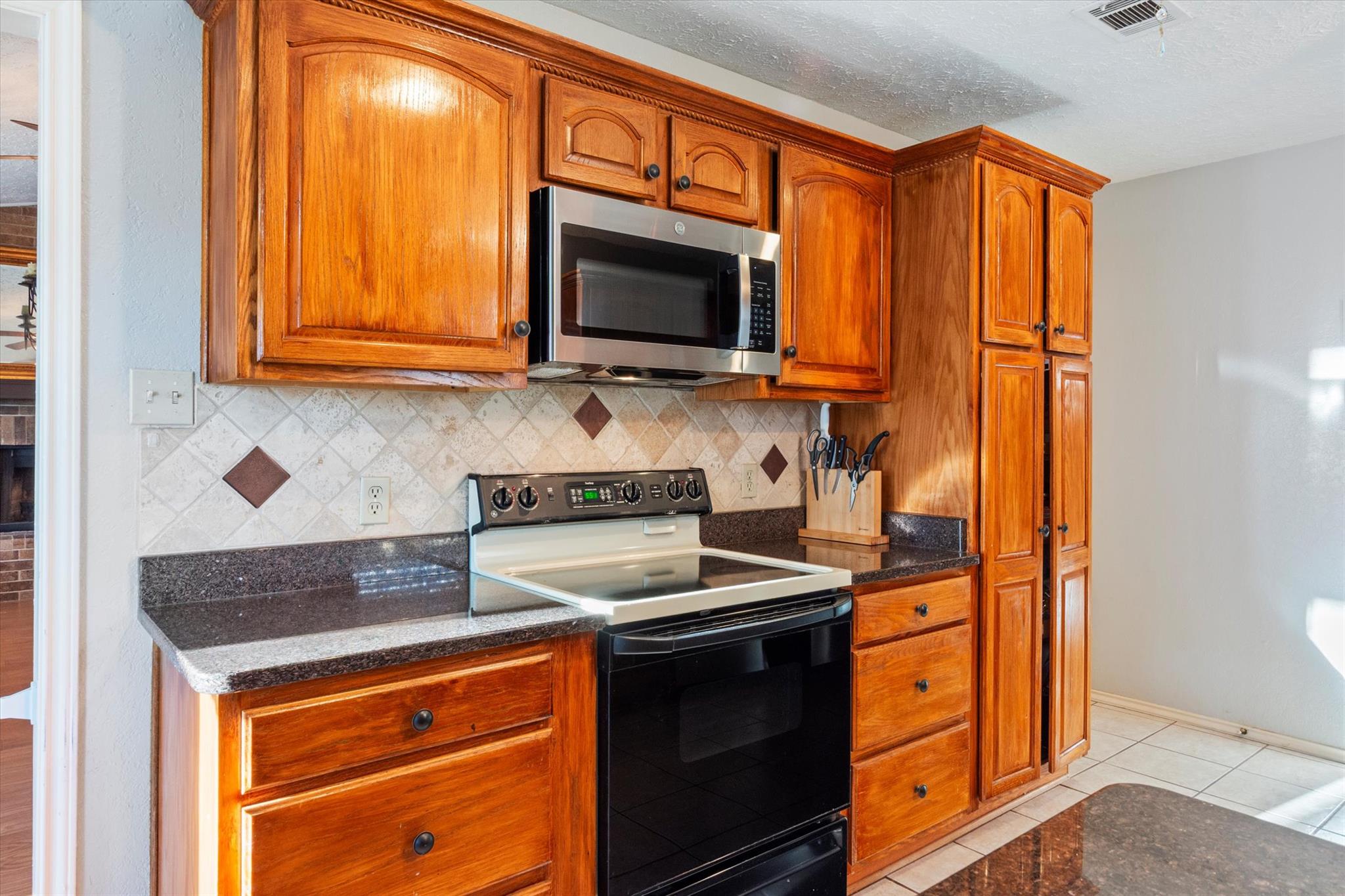 421 Saint Andrews ST