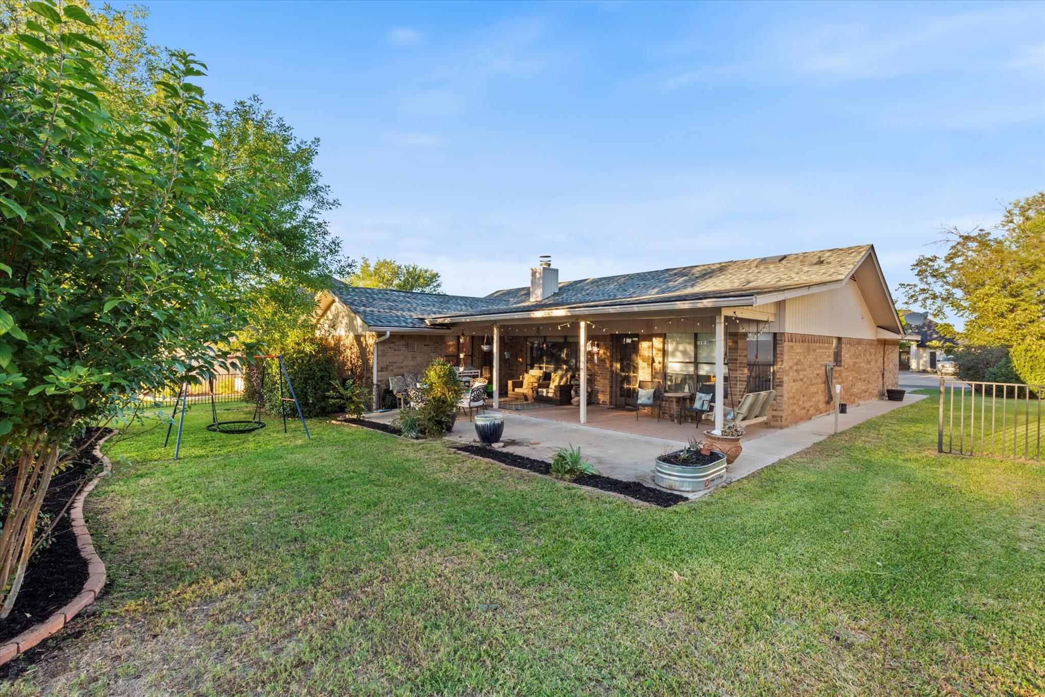 421 Saint Andrews ST