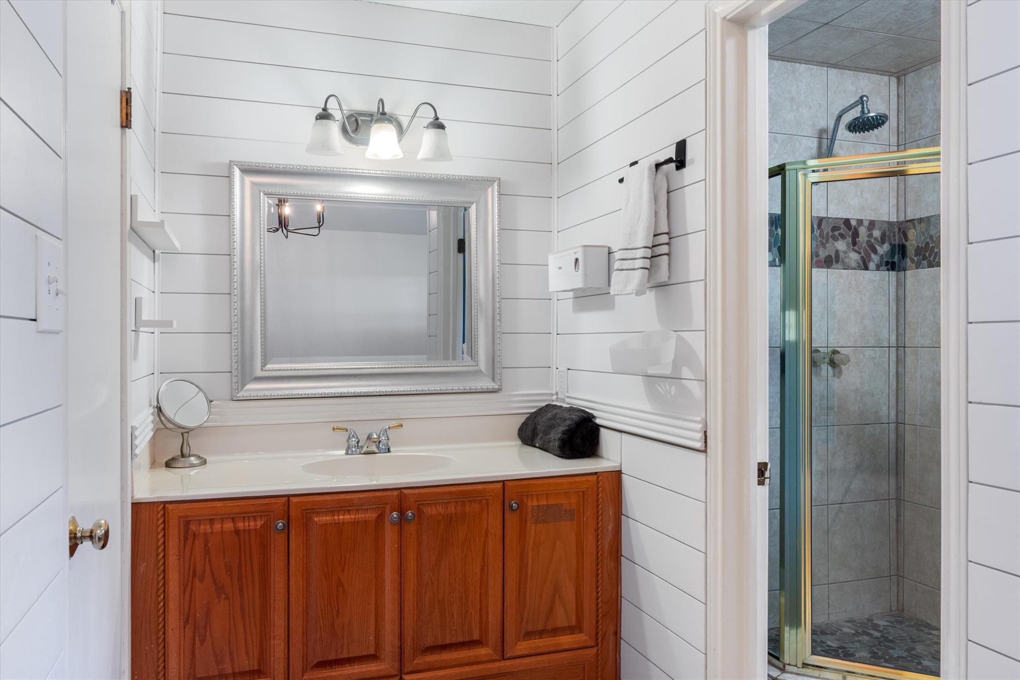 421 Saint Andrews ST