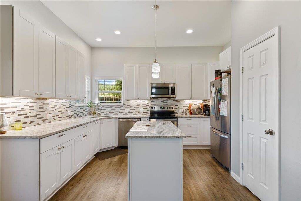 306 Songwood DR