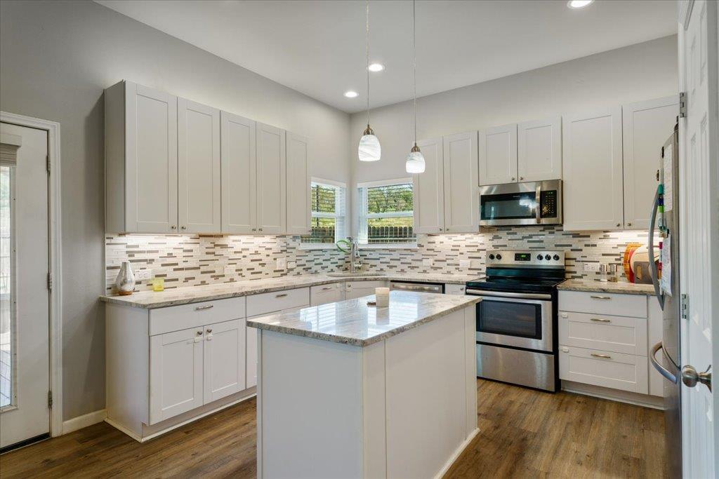 306 Songwood DR