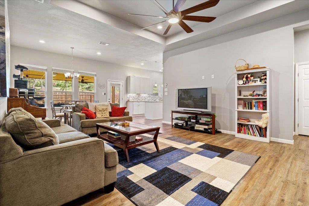 306 Songwood DR
