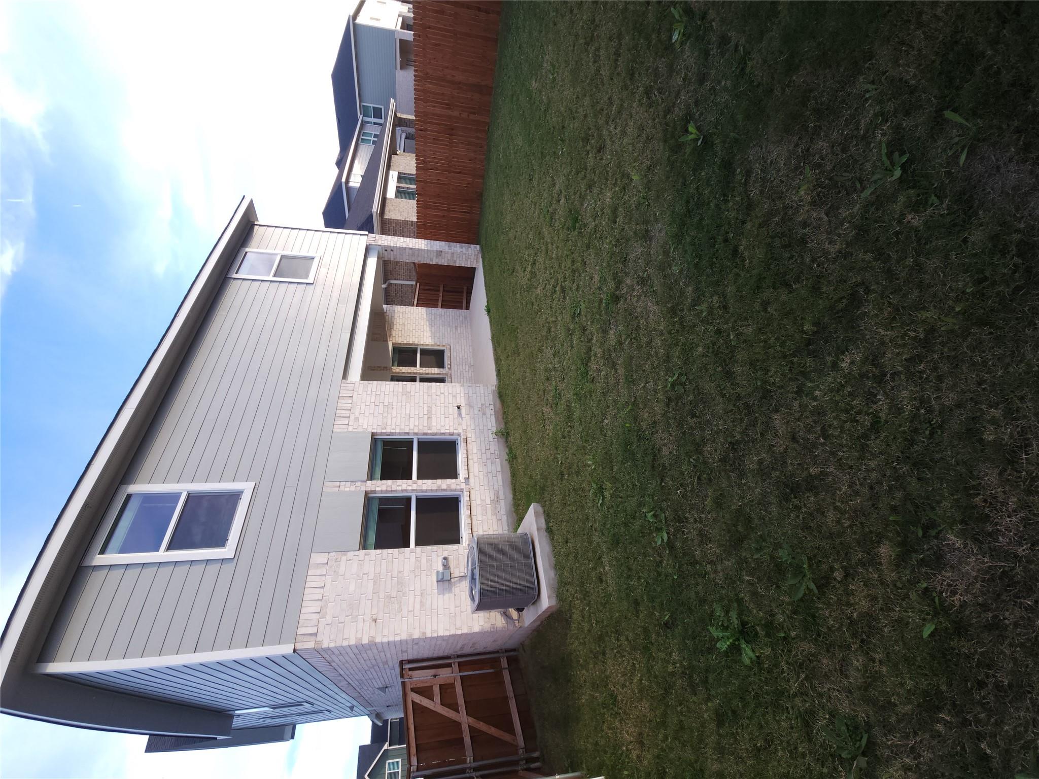 152 Grey Slate Ave
