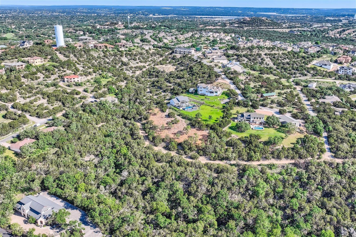 1155 Barrie DR