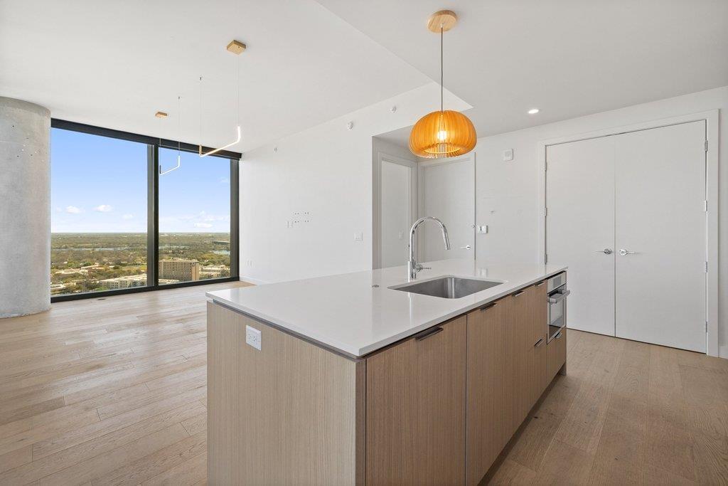 44 East Ave # 2807