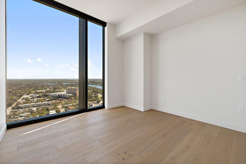 44 East Ave # 2807