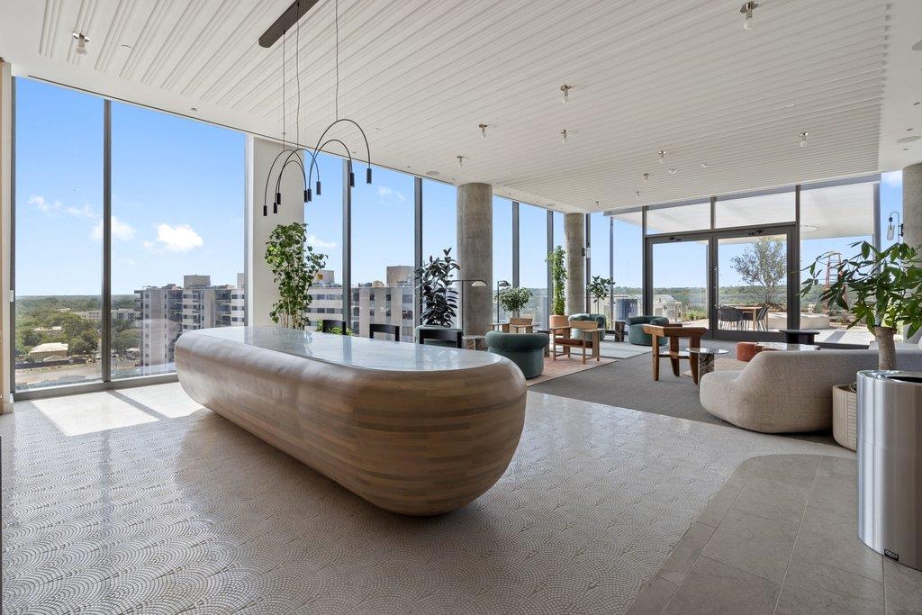 44 East Ave # 2807
