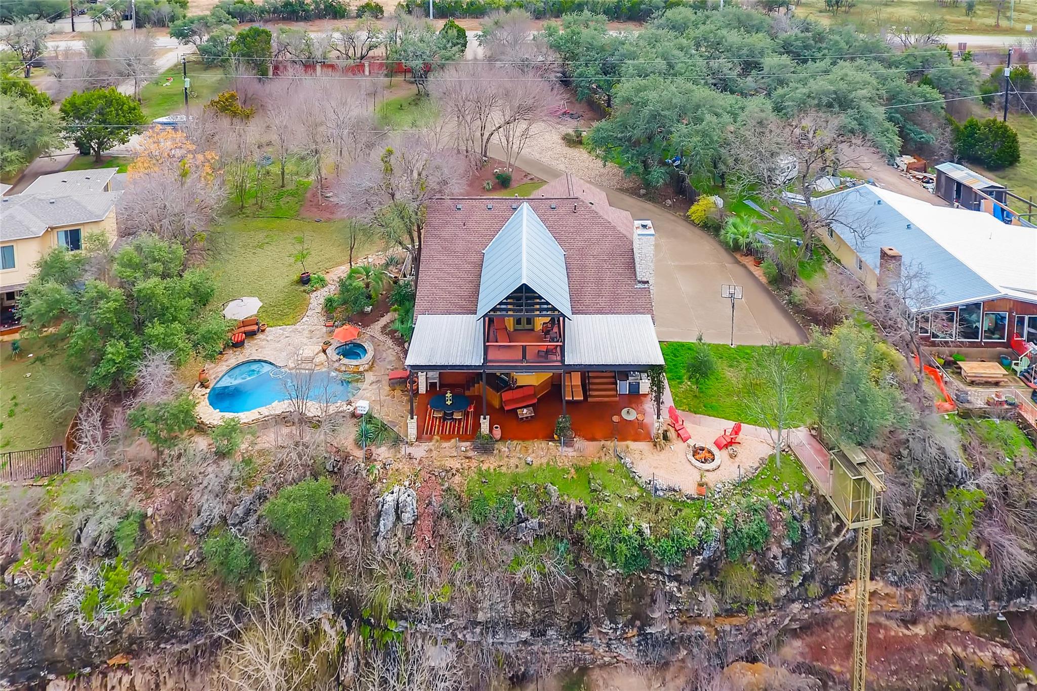 2614 Pace Bend RD S