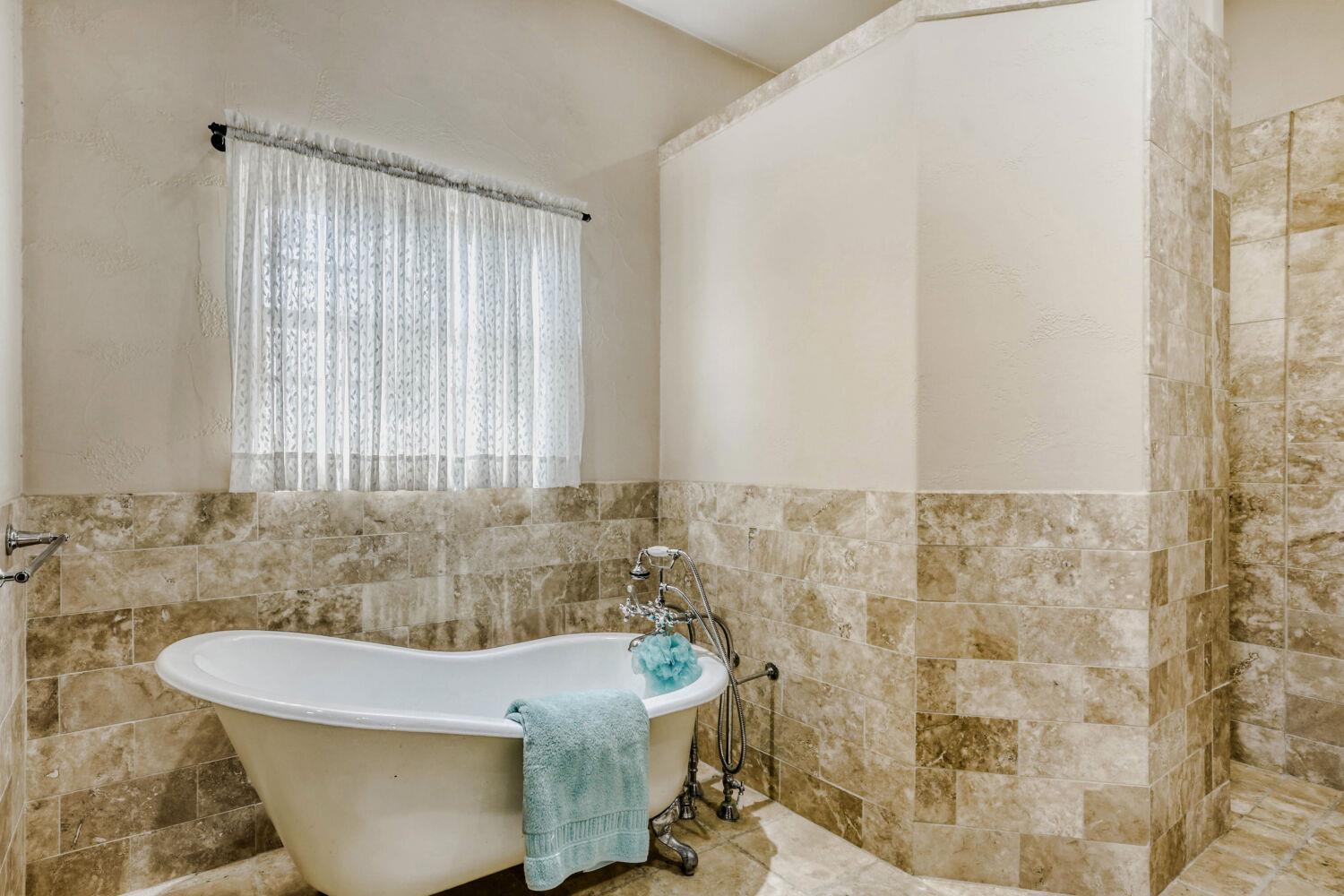 4806 Creek Meadow CV