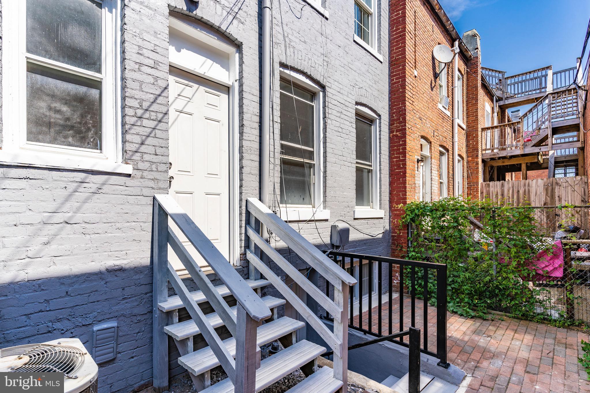 710 Columbia ROAD NW Unit: B