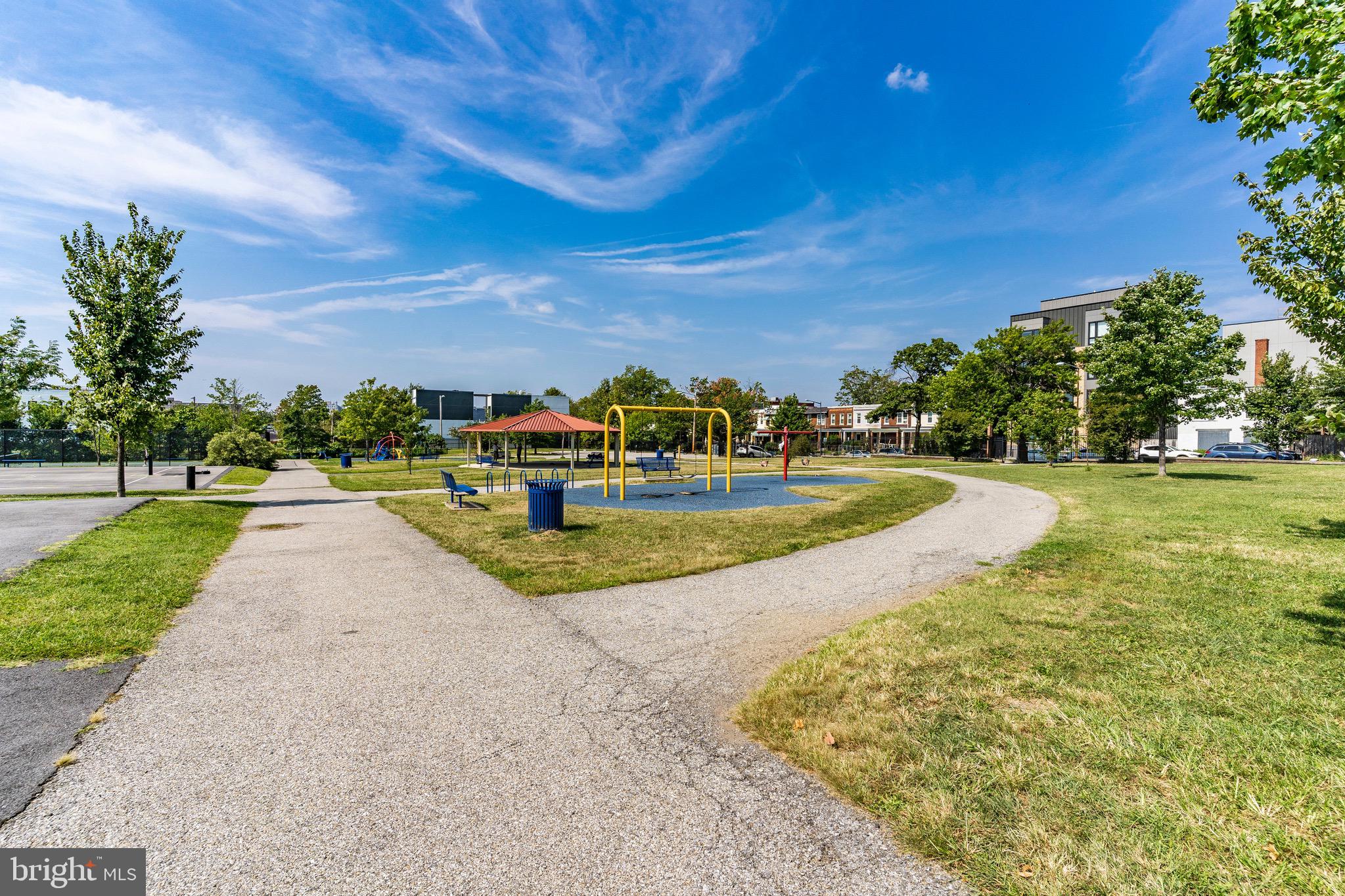 710 Columbia ROAD NW Unit: B