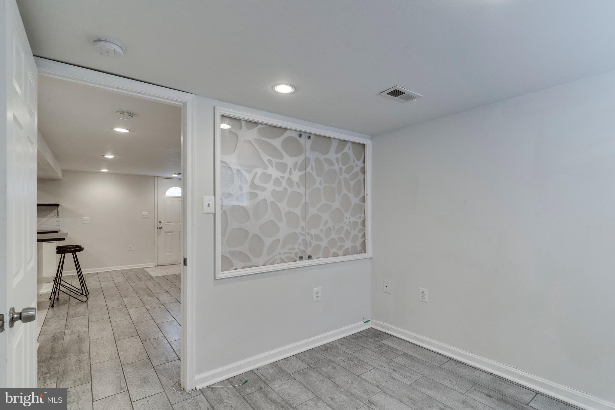 710 Columbia ROAD NW Unit: B