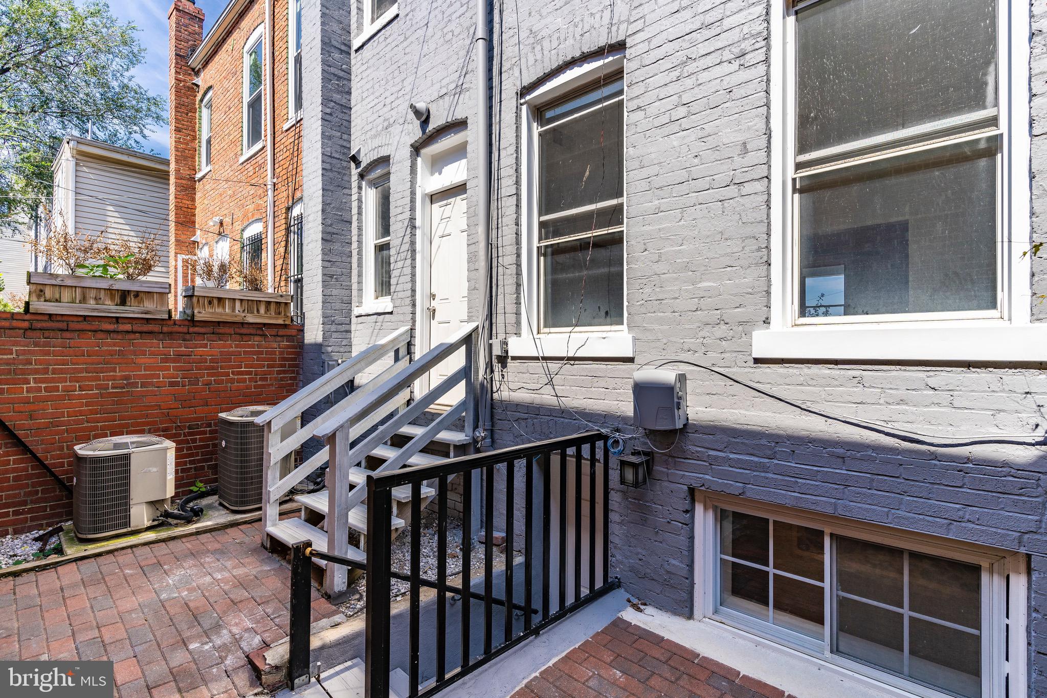 710 Columbia ROAD NW Unit: B