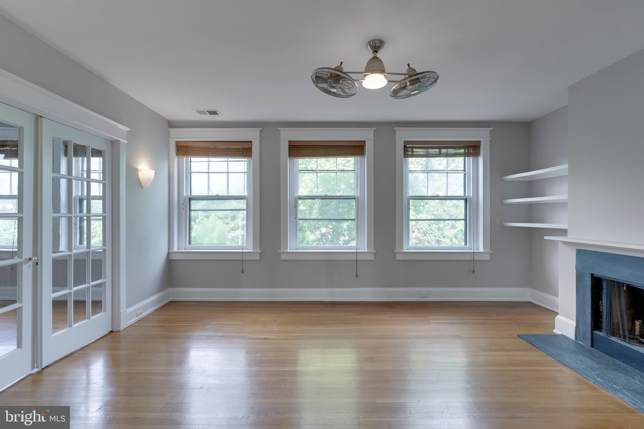 1835 16th STREET NW Unit: 4