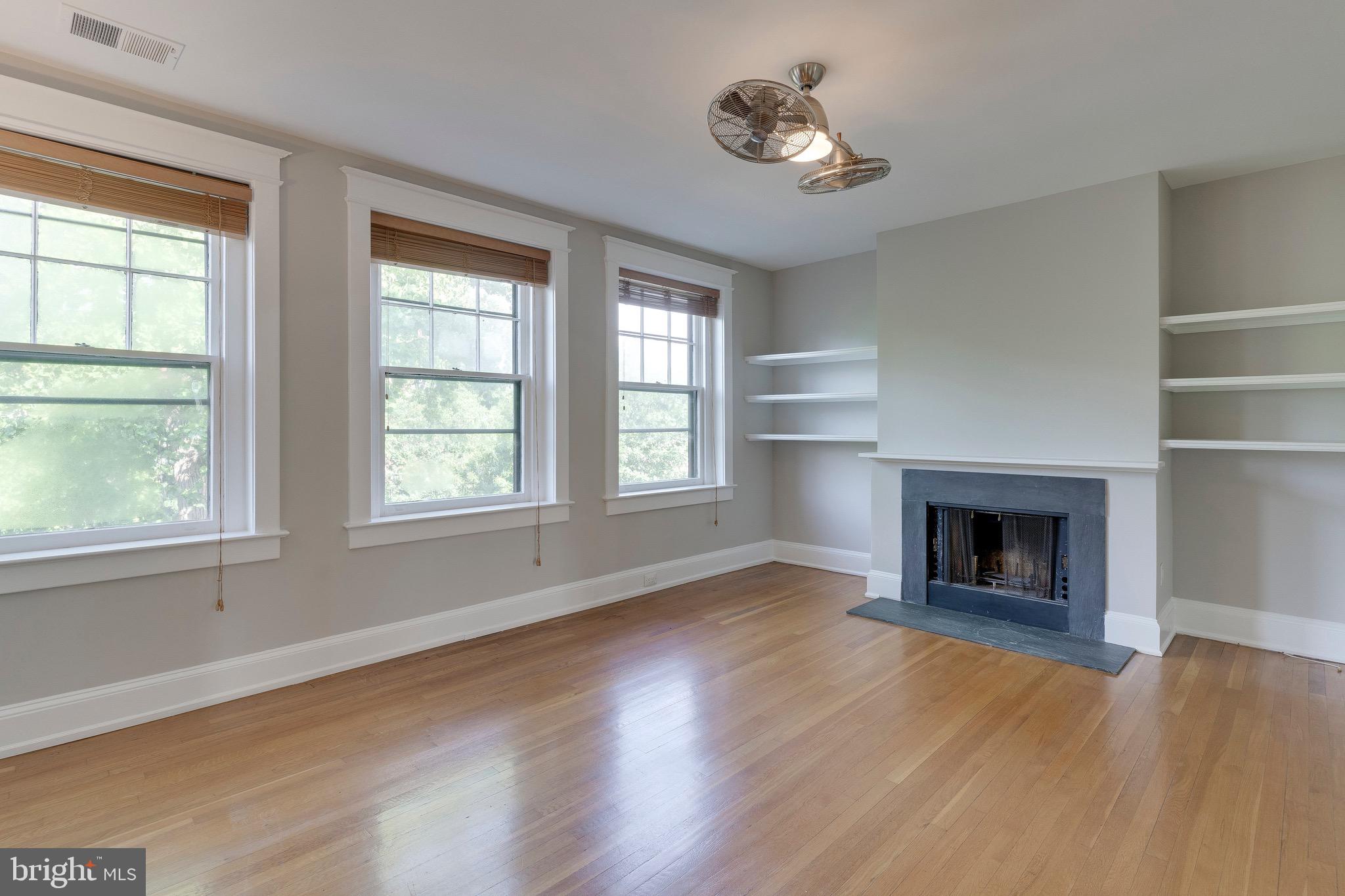 1835 16th STREET NW Unit: 4