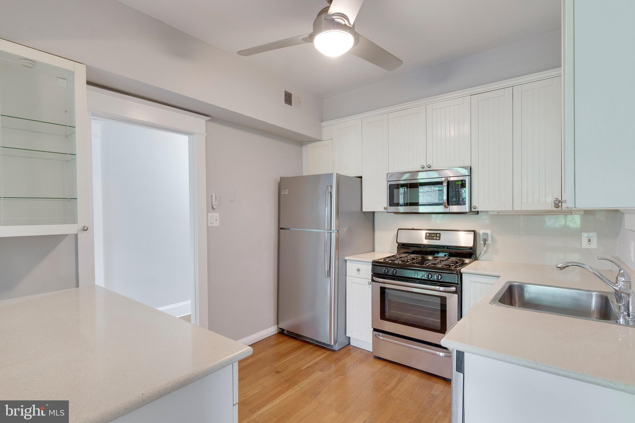 1835 16th STREET NW Unit: 4