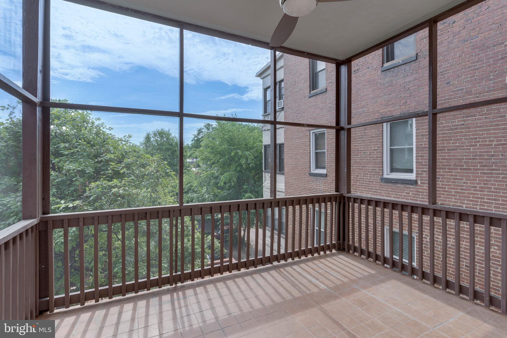1835 16th STREET NW Unit: 4