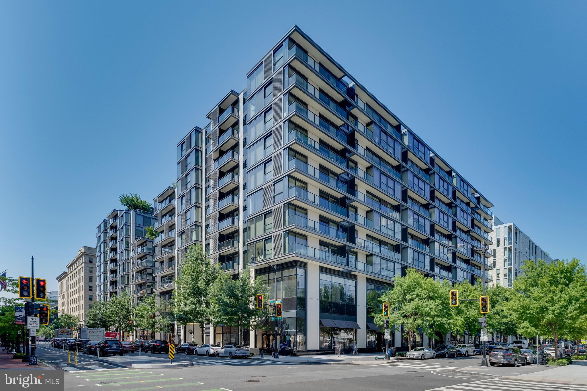 920 I St NW #907