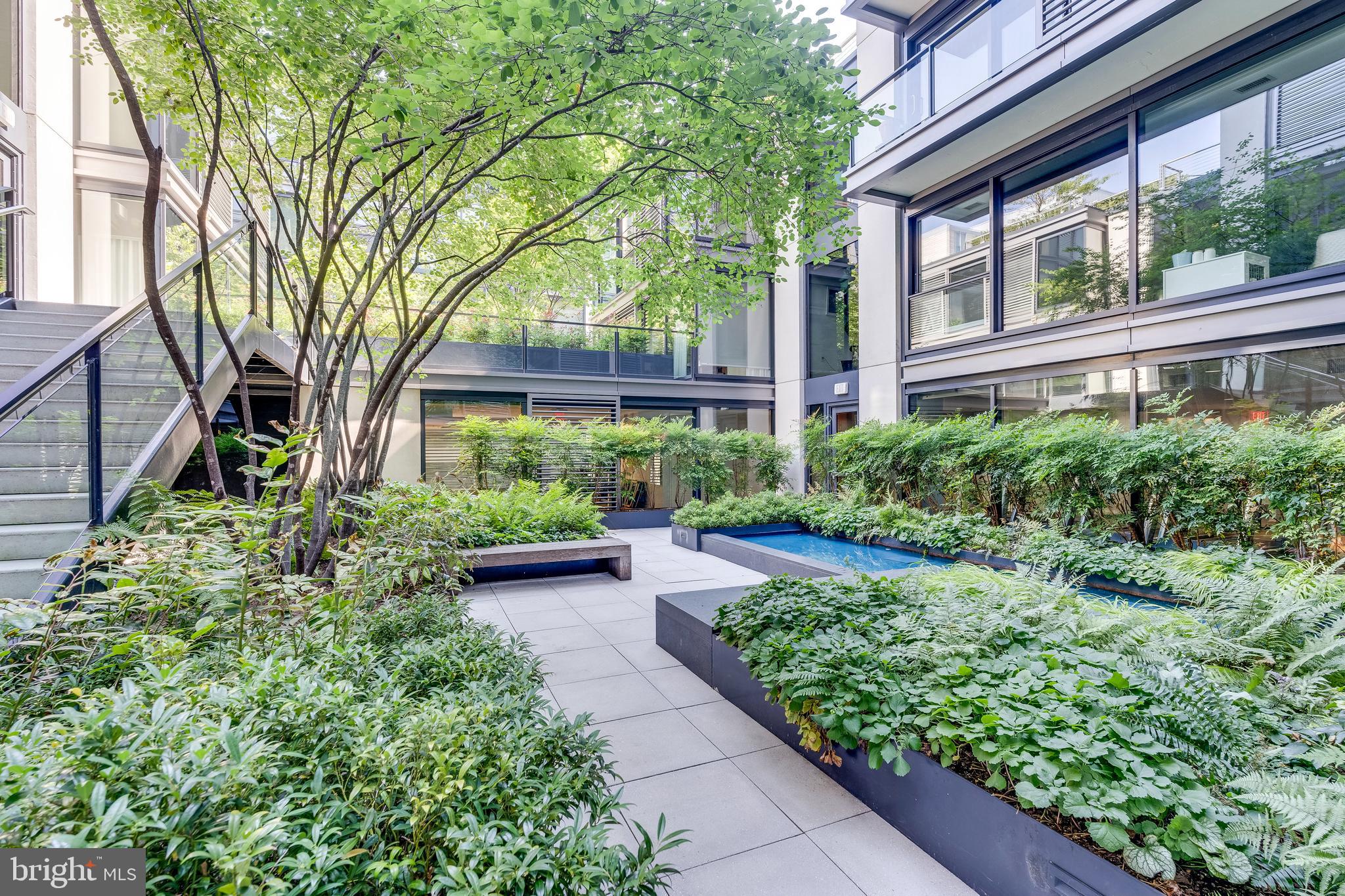 920 I St NW #907