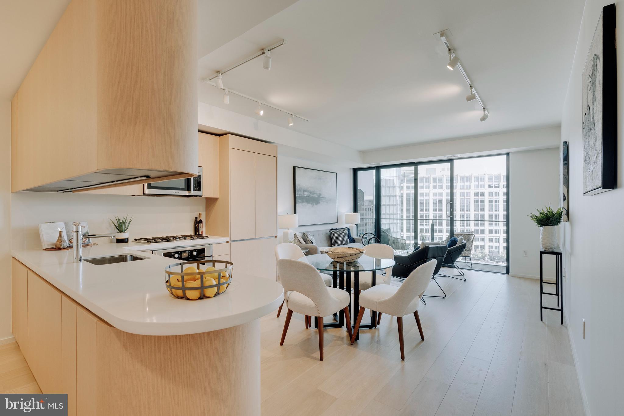 920 I St NW #907