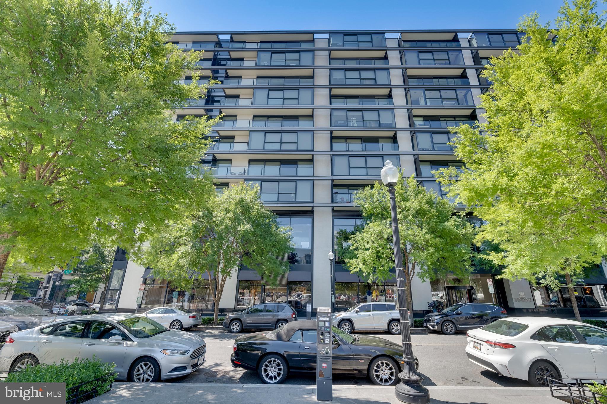 920 I St NW #907