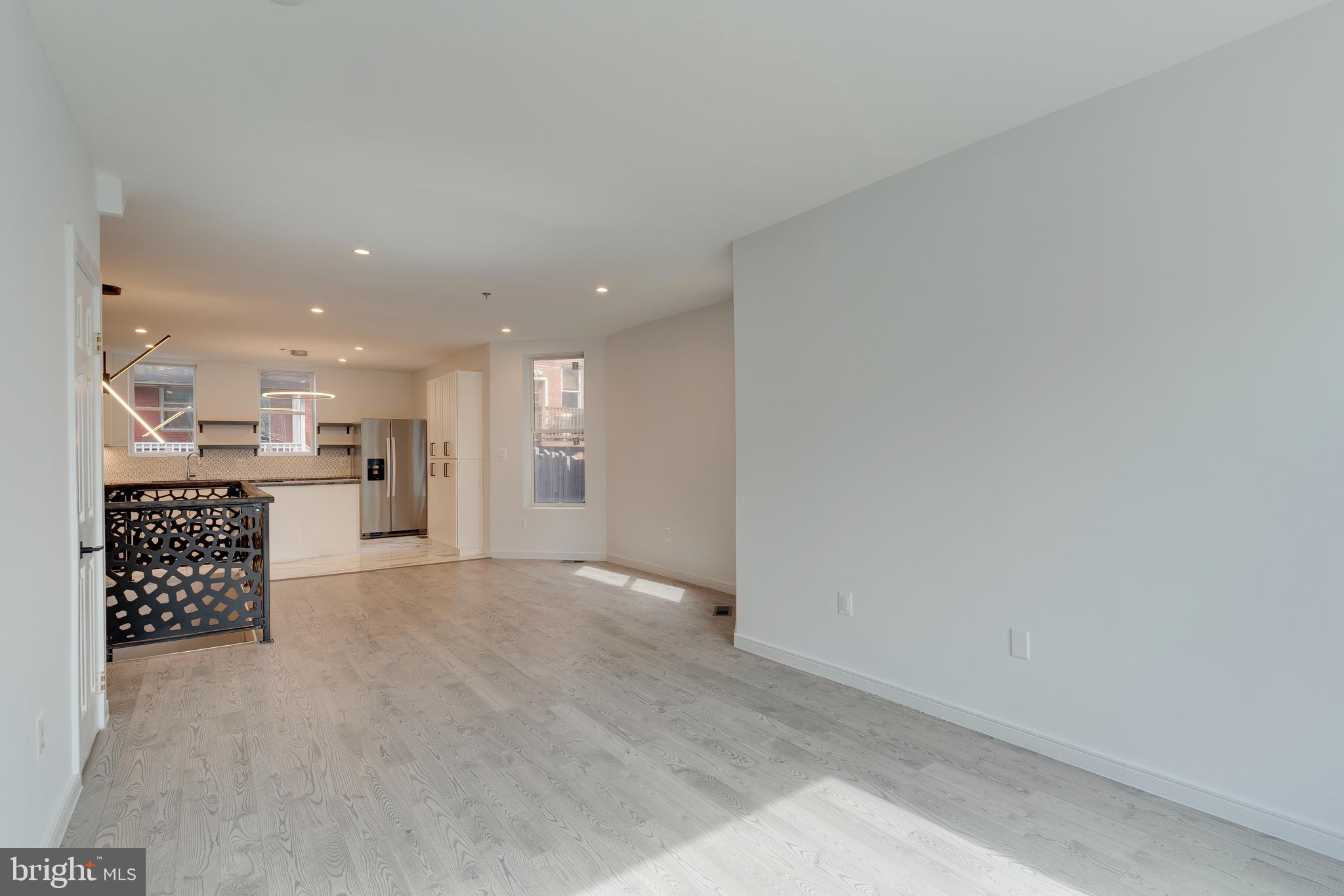 723 GIRARD ST NW #1