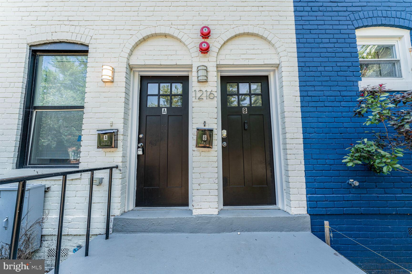 1216 Half St SW