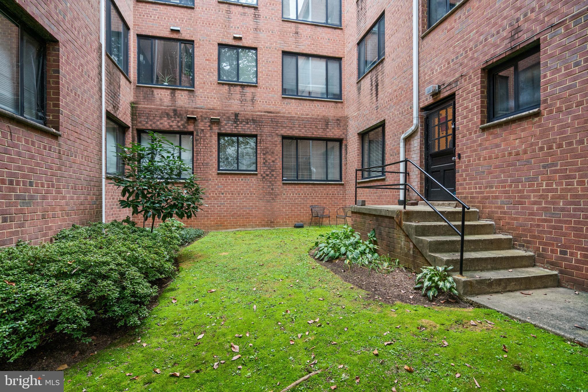 5112 MACARTHUR BOULEVARD NW 2