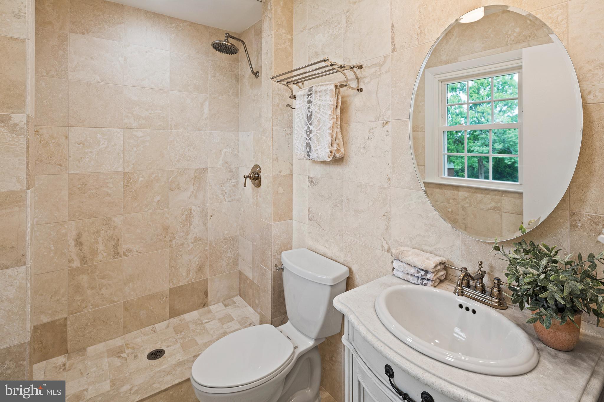 8810 Autumn Hill Ct