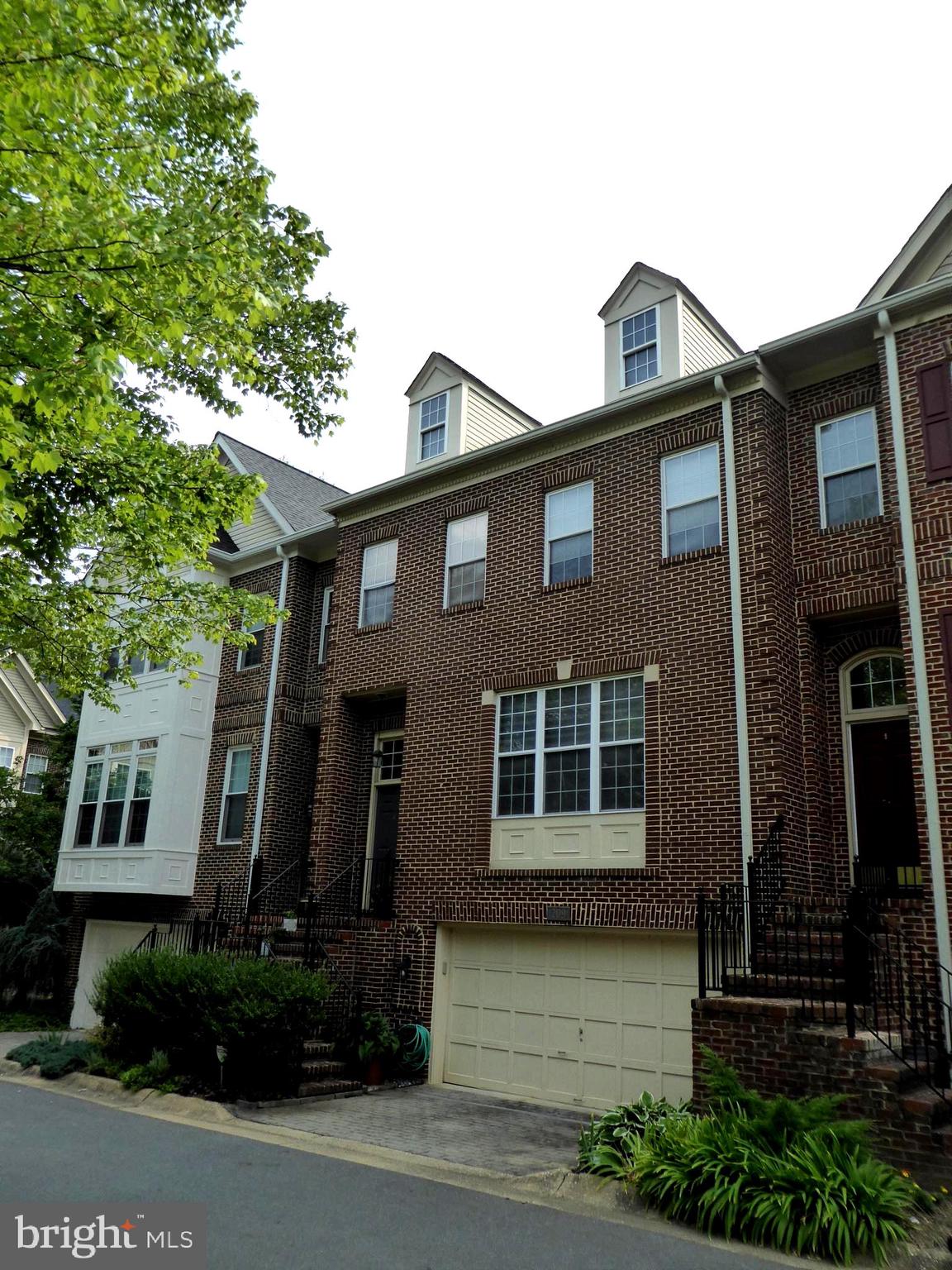 209 Halpine Walk Ct