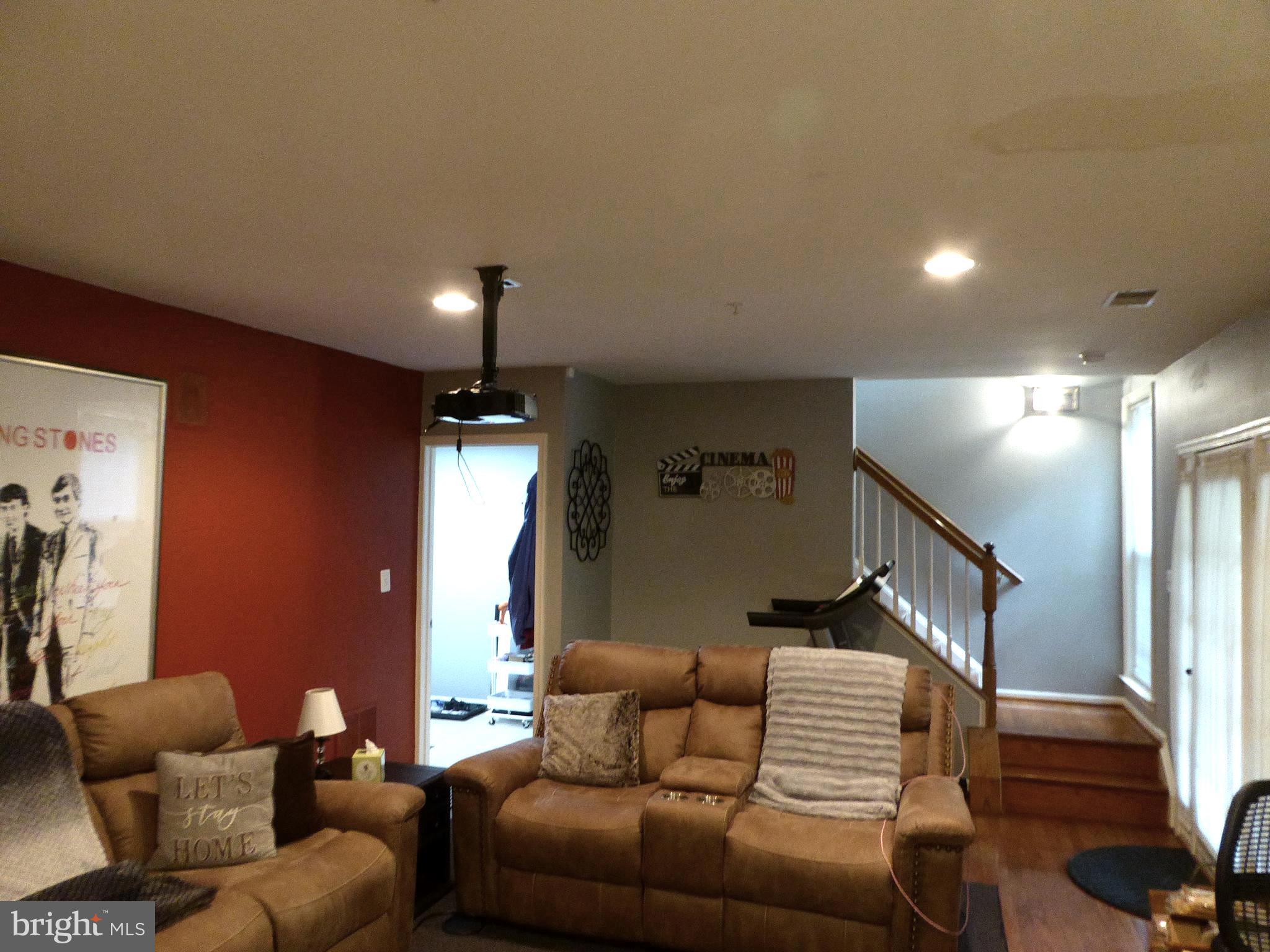 209 Halpine Walk Ct
