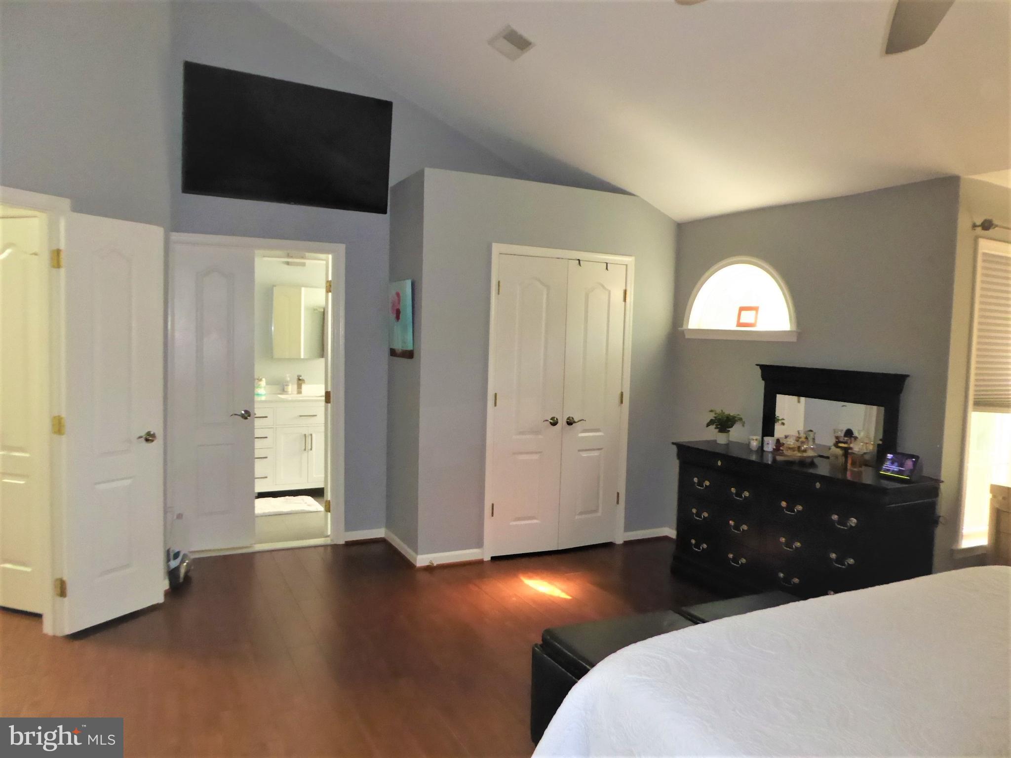 209 Halpine Walk Ct
